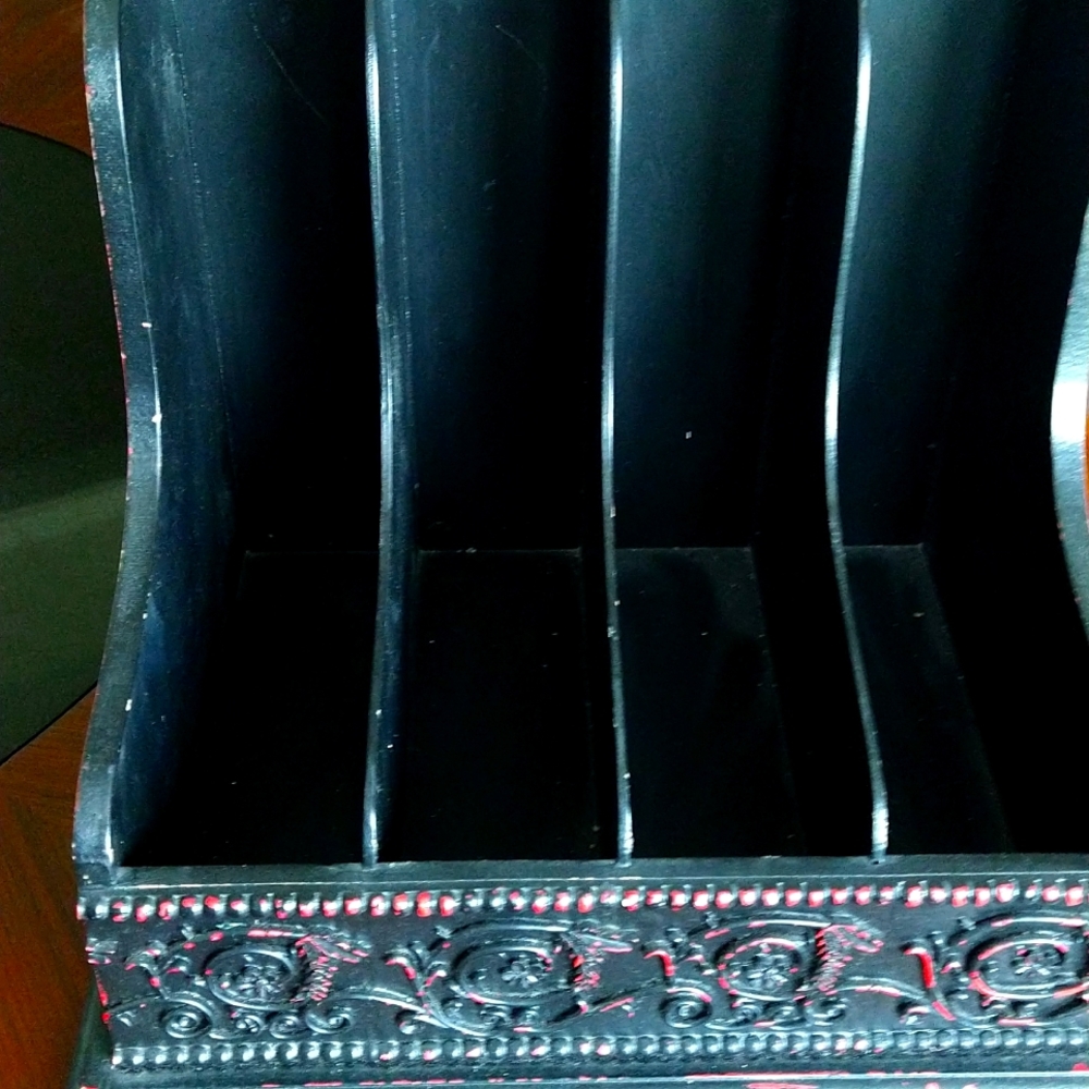 Mail holder